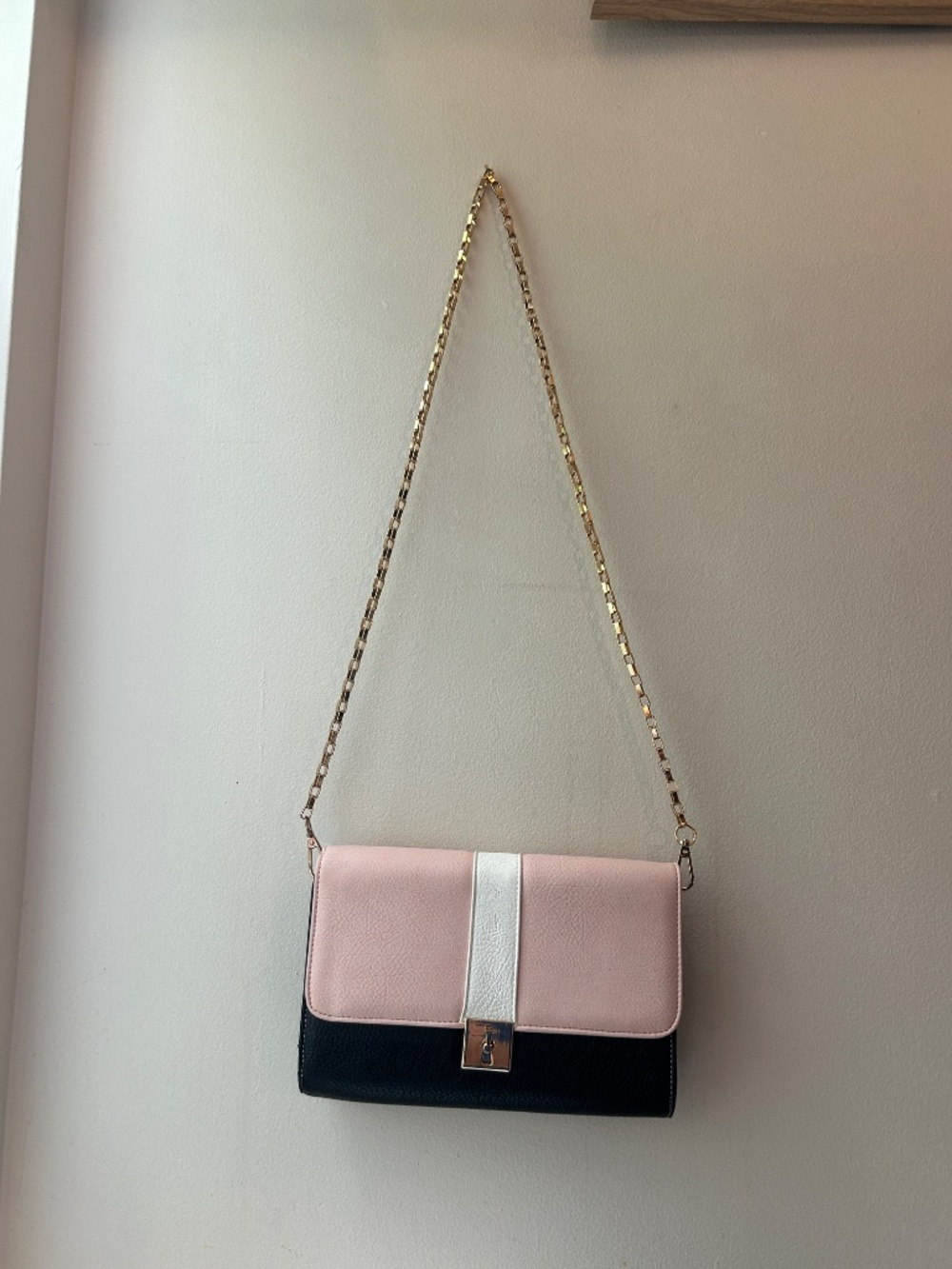 Pink and Black Purse -- Brand New!!
